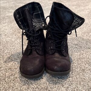 Stylish Black Women's Boots